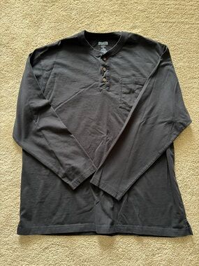 Duluth Men’s Black Long-Sleeve Henley Shirt